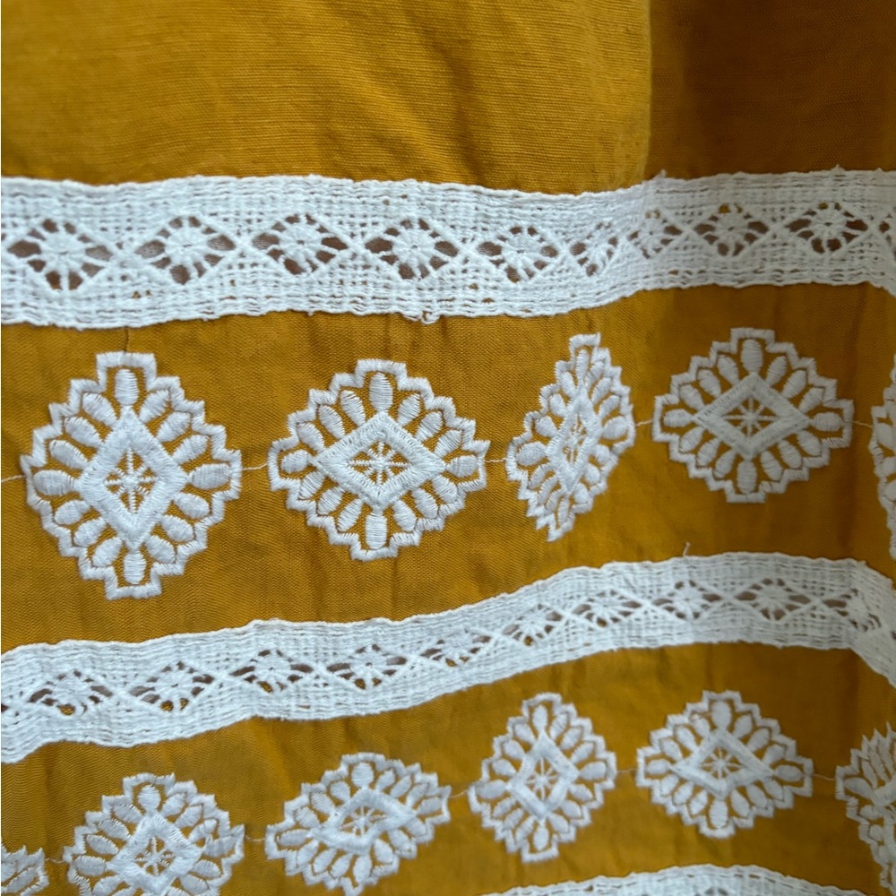 Zara Embroidered Dress - Picture 5 of 9